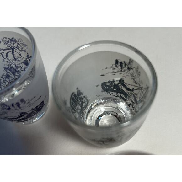 Shot Glasses 4 Vintage Scene 1 Red 3 Black on Clear Glass Horse Carriage Harbor - Picture 7 of 7